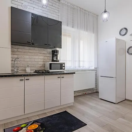 Old Town By Mm Host Apartment